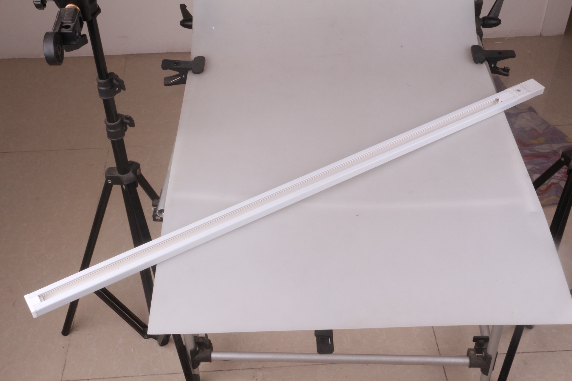 Thanh rọi ray nhôm trt1.5